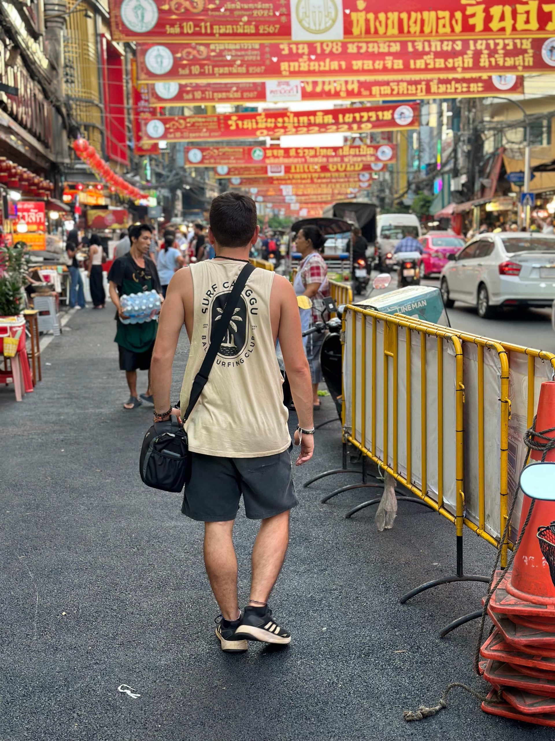 Caminando por el Chinatown de Bangkok, Tailandia
