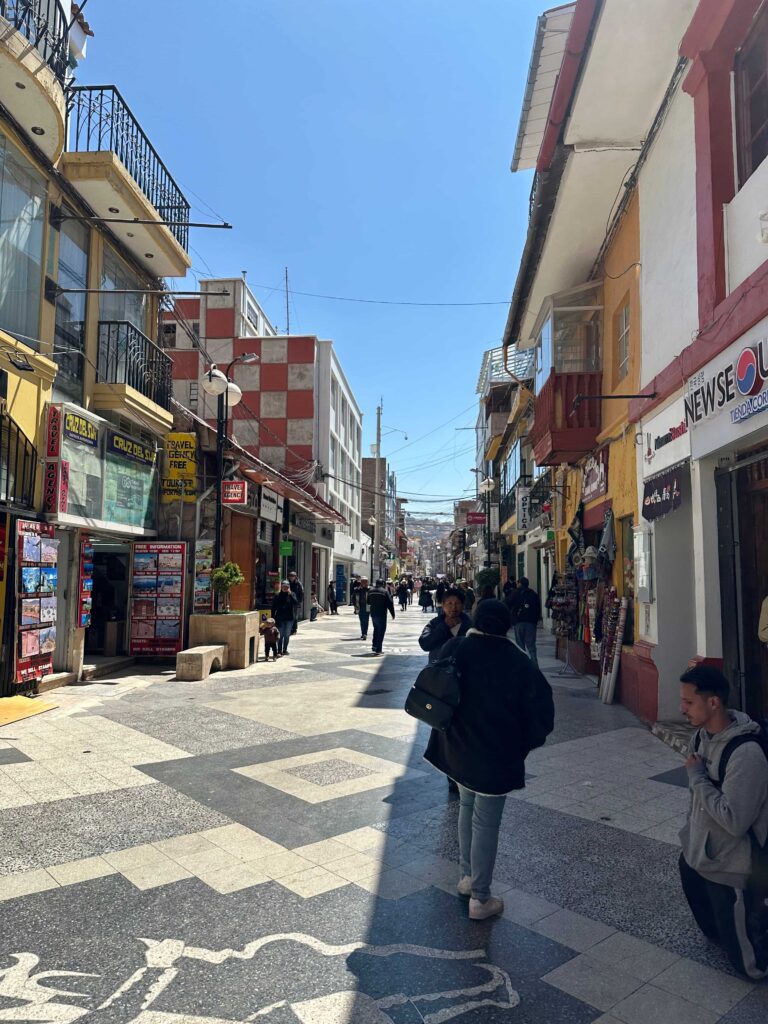 calle jirón lima, puno